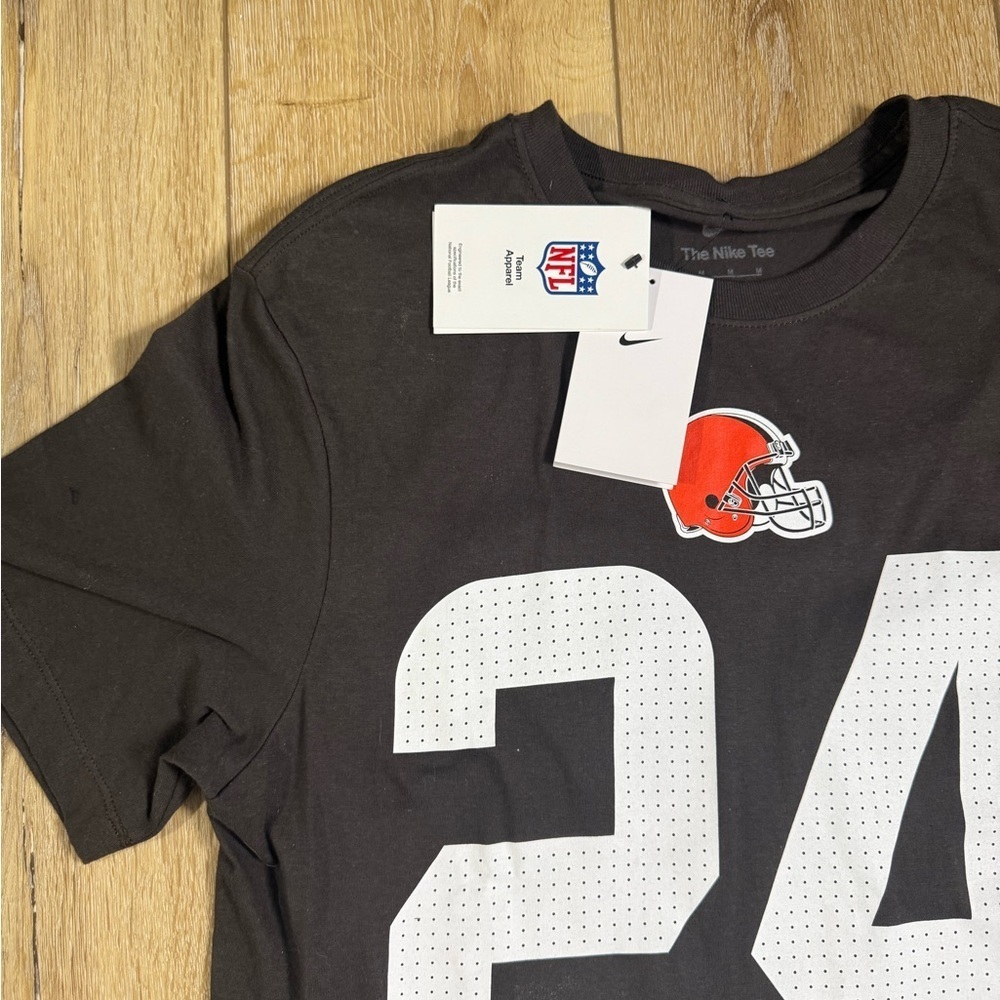 Nike Cleveland Browns 24 Chubb Brown Tshirt Men’s Medium NWT - Picture 10 of 10